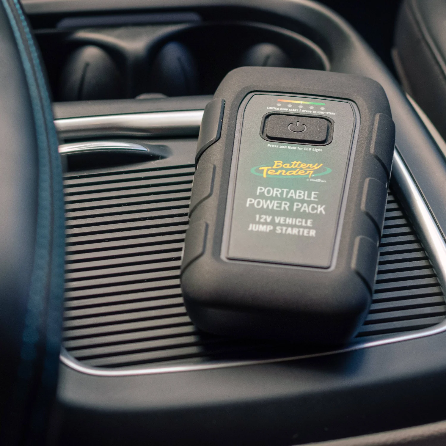 600 AMP Jump Starter - 6400 mAh Power Bank - Image 4