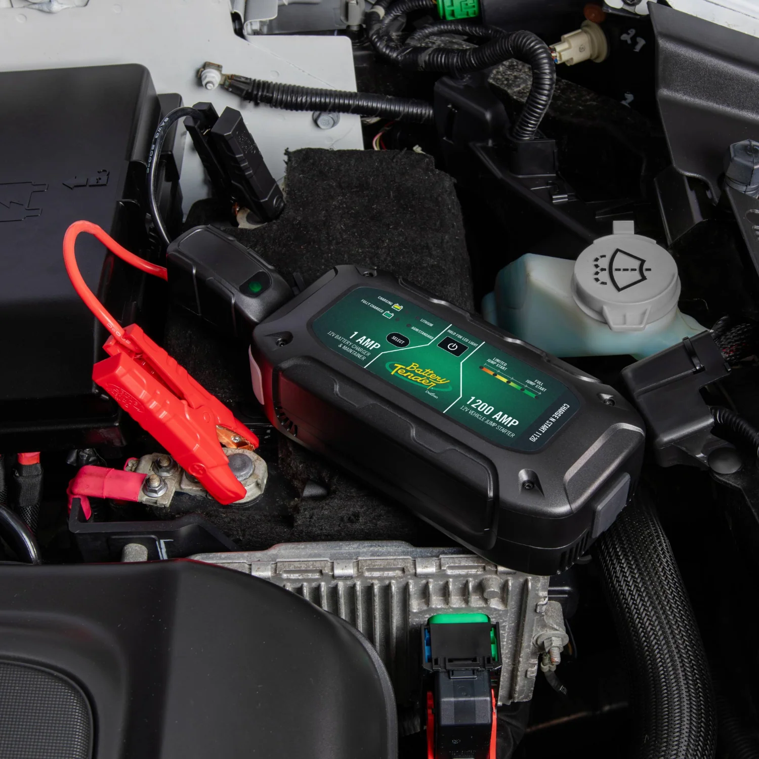 Charge N Start 1120 1 AMP Battery Charger & 1200 AMP Jump Starter - Image 3