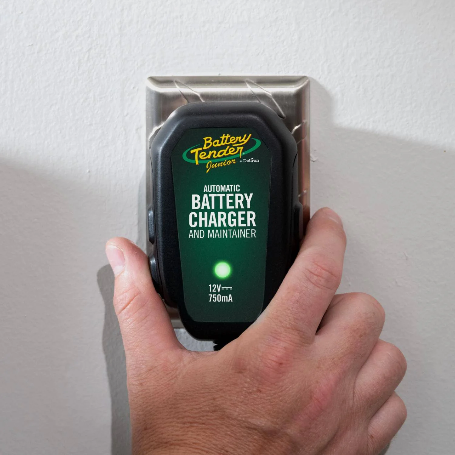 Battery Tender Junior 750mA 12V Battery Charger and Maintainer - Image 5