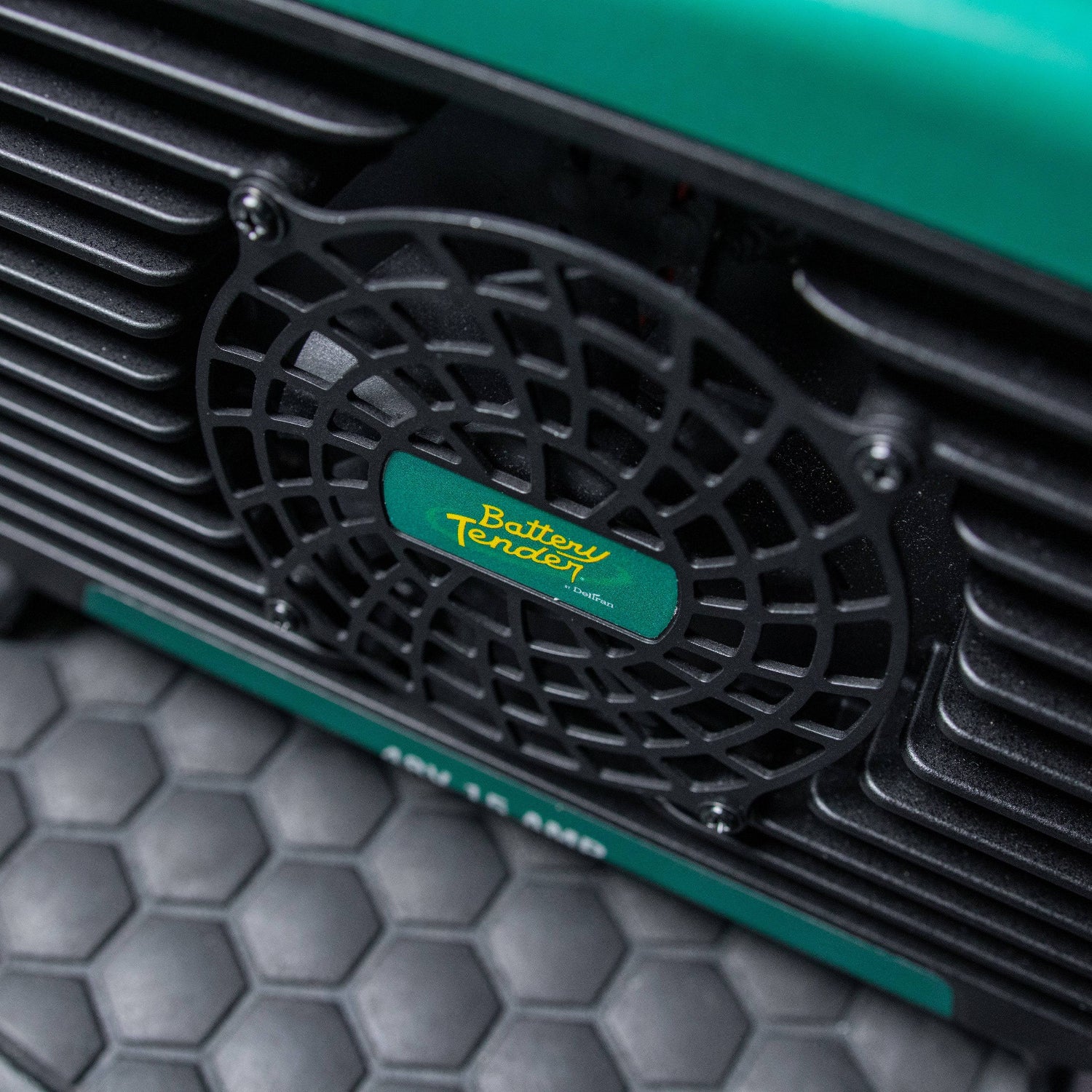 PowerPlus 12V 26 AMP Single Output Battery Charger and Maintainer - Image 6